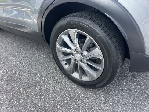 Used 2023 Buick Encore GX Essence w/ Experience Buick Package image 9