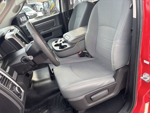 Used 2019 RAM 1500 Classic SLT image 20