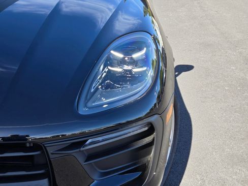 New 2026 Porsche Macan AWD/4WD image 12