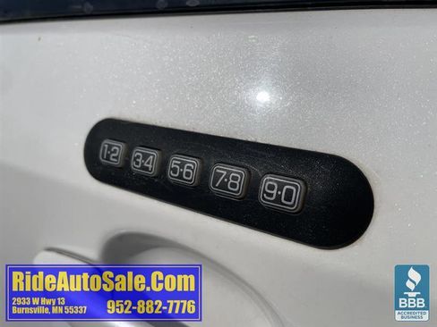 Used 2010 Ford Edge SEL image 34