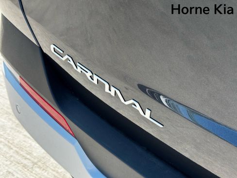 New 2026 Kia Carnival EX image 9