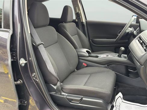Used 2017 Honda HR-V EX image 14