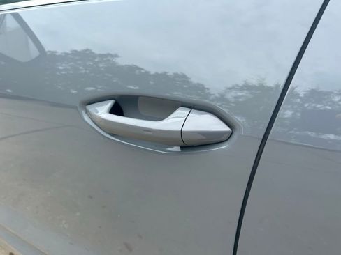 Used 2023 Audi Q4 e-tron Premium Plus w/ Premium Plus image 28