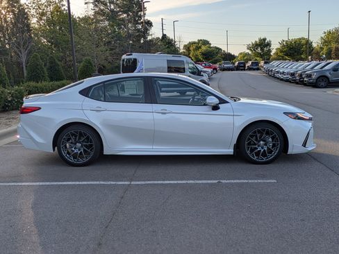 Used 2025 Toyota Camry XSE FWD image 3