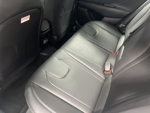 New 2025 Hyundai Elantra Limited image 30