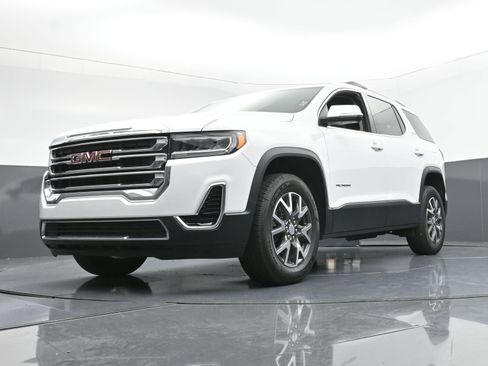 Used 2023 GMC Acadia SLE w/ Driver Convenience Package image 22