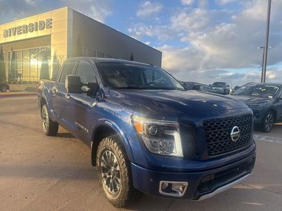Used 2018 Nissan Titan PRO-4X w/ Pro-4x Convenience Package