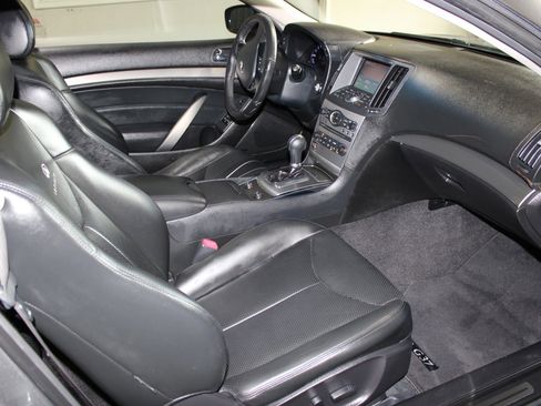 Used 2011 INFINITI G37 Journey w/ Premium Pkg RWD image 29