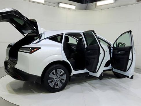 Certified 2025 Nissan Murano SL AWD/4WD image 32
