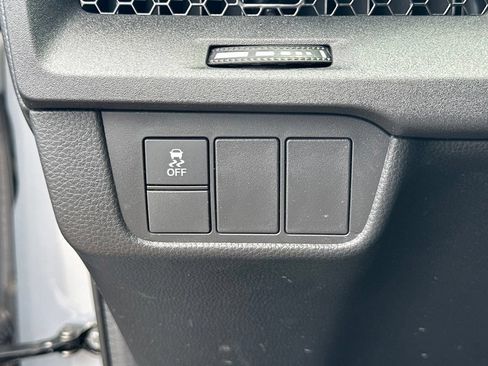 Used 2025 Honda CR-V LX image 17