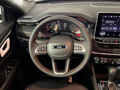 New 2026 Jeep Compass Trailhawk image 28