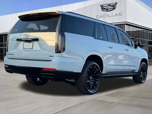 New 2026 Cadillac Escalade ESV Sport w/ LPO, ONYX Package image 7