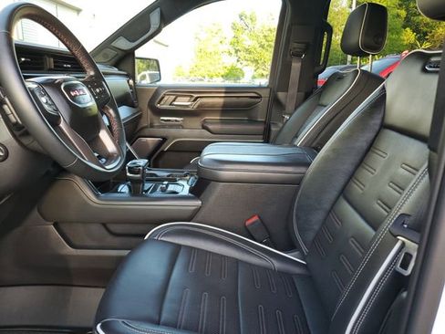 Used 2025 GMC Sierra 1500 AT4X AWD/4WD image 19