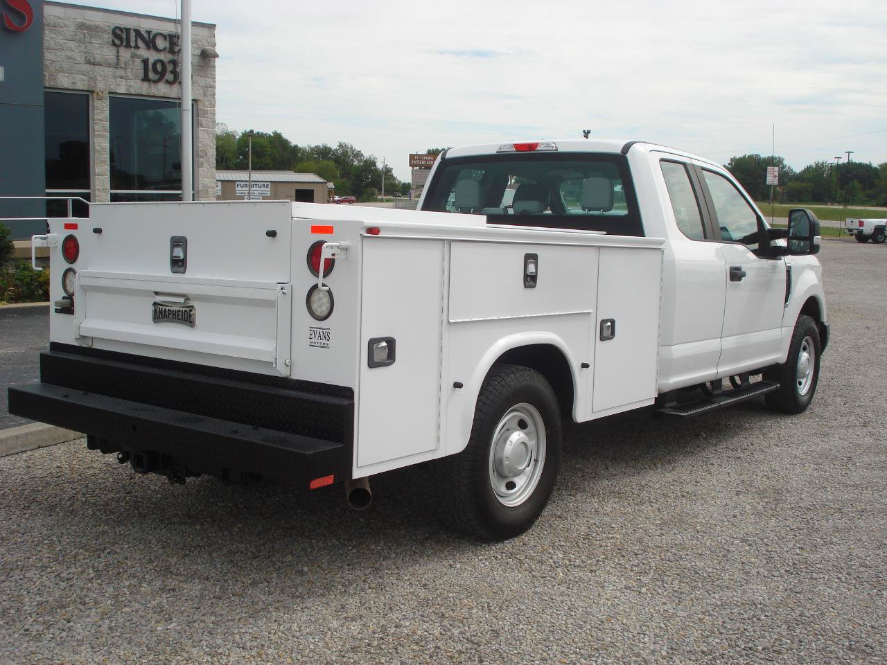Used 2017 Ford F250 XL w/ Power Equipment Group RWD image 8