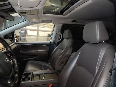 Used 2019 Honda Odyssey EX-L image 16