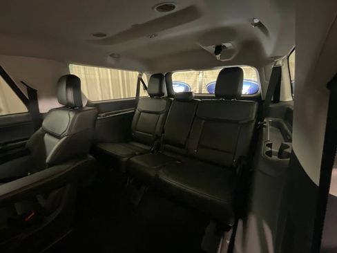 Used 2025 Ford Expedition Max Platinum w/ Driver's Package AWD/4WD image 12