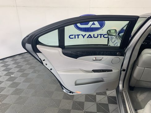 Used 2010 Lexus LS 460 L RWD image 30