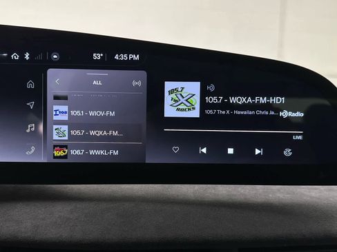 Used 2023 Lucid Air Grand Touring image 36