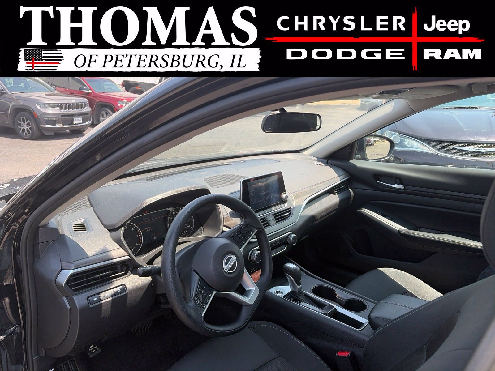 Used 2025 Nissan Altima 2.5 SV FWD image 10