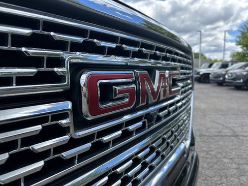 Used 2019 GMC Sierra 1500 Denali w/ Denali Ultimate Package AWD/4WD image 29