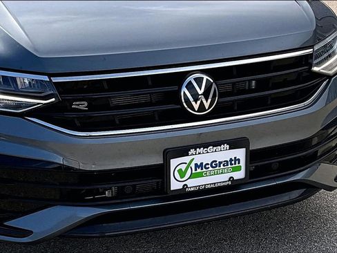 Used 2024 Volkswagen Tiguan SE R-Line w/ MDO Package, Two-Row AWD/4WD image 29