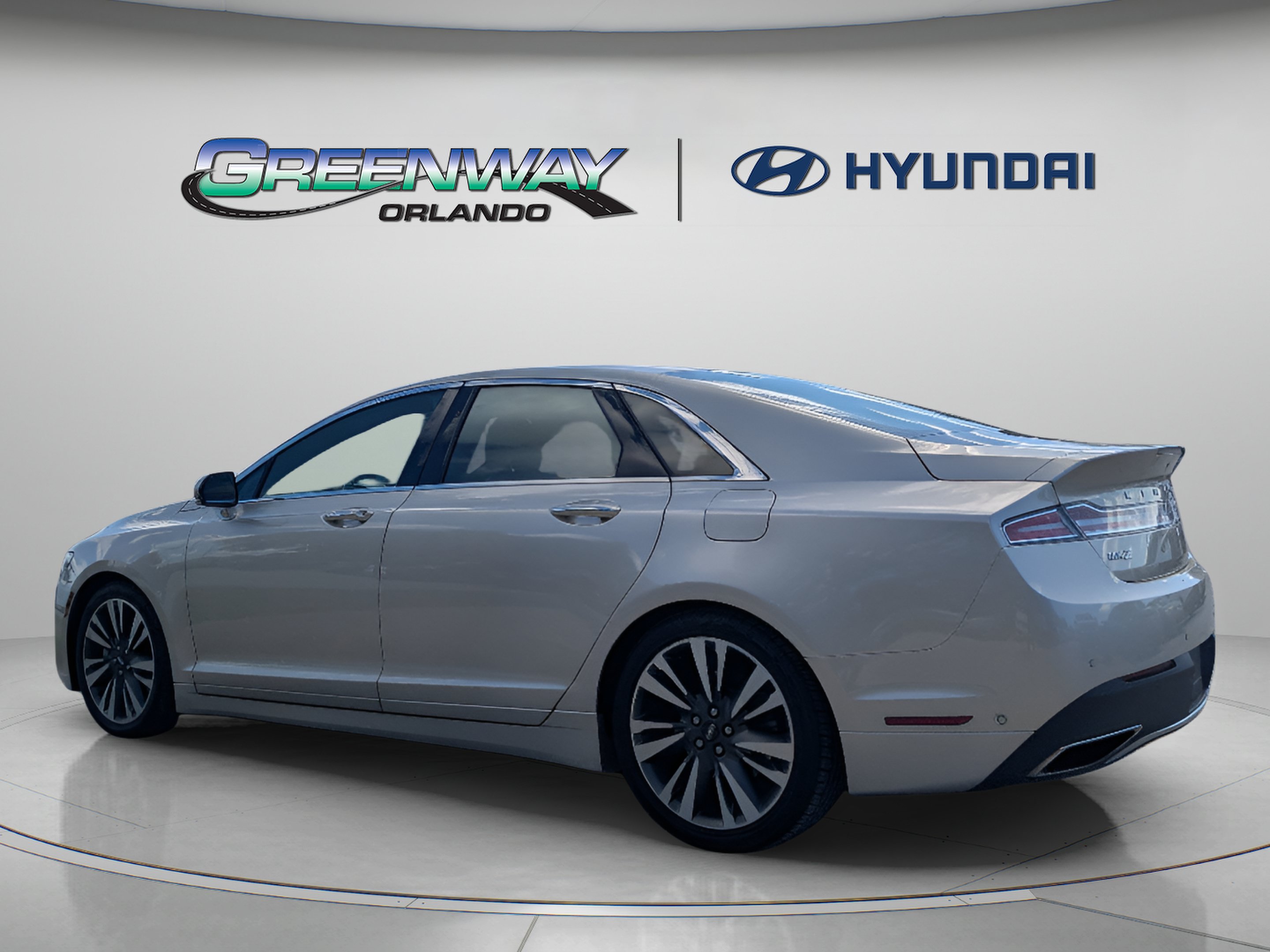 Used 2017 Lincoln MKZ Reserve w/ Technology Package AWD/4WD image 6