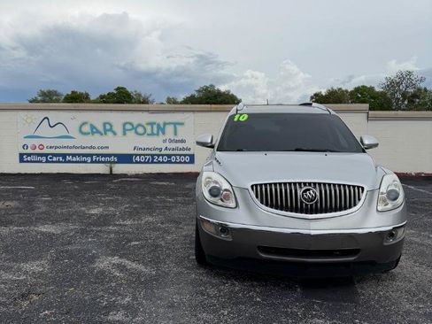 Used 2010 Buick Enclave CXL w/ Trailering Provision Package FWD image 1