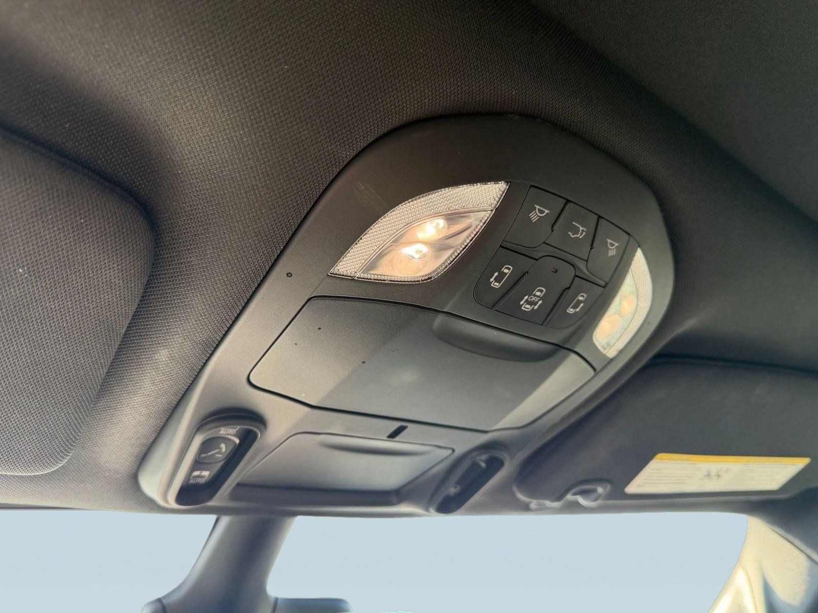 Used 2024 Chrysler Pacifica Touring-L w/ S Appearance Package FWD image 21