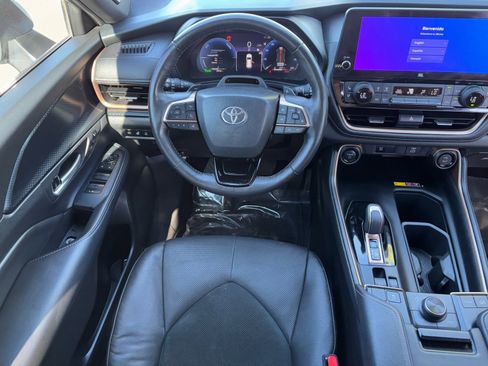 Certified 2024 Toyota Grand Highlander AWD Hybrid image 16