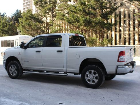Used 2024 RAM 2500 Big Horn AWD/4WD image 9