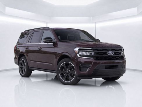 Used 2024 Ford Expedition Limited RWD image 2