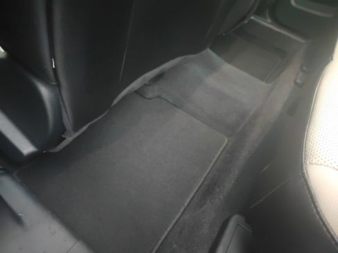 Used 2020 Ford Escape Titanium image 8