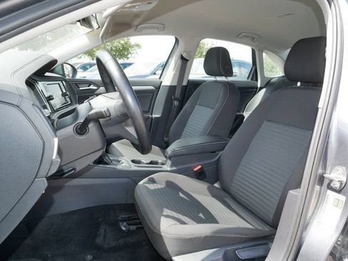 Certified 2024 Volkswagen Jetta S FWD image 15