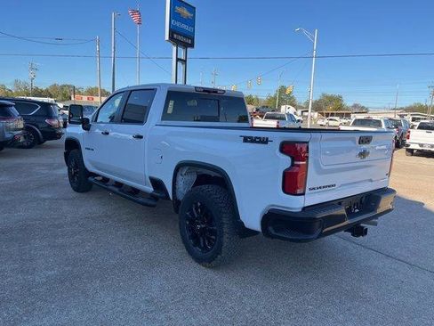 New 2026 Chevrolet Silverado 2500 LT image 4