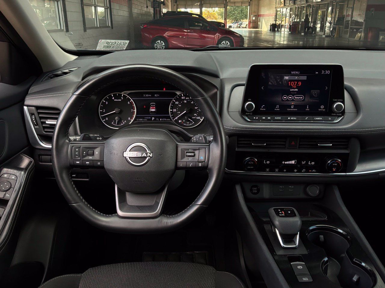 Used 2025 Nissan Rogue SV FWD image 14