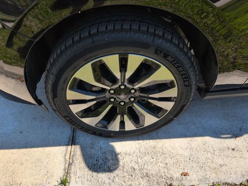 New 2026 Ford Expedition Platinum w/ Driver's Package image 19