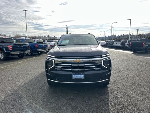 Certified 2025 Chevrolet Suburban Premier image 7