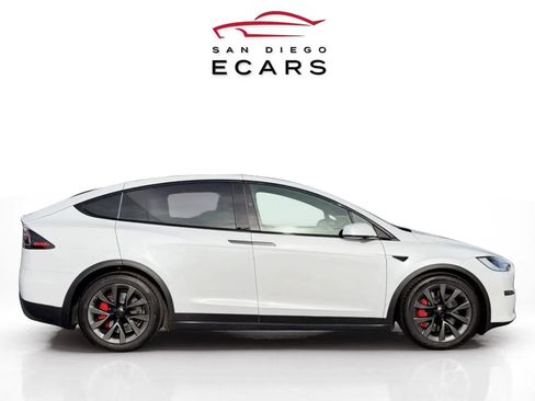 Used 2023 Tesla Model X Plaid image 4