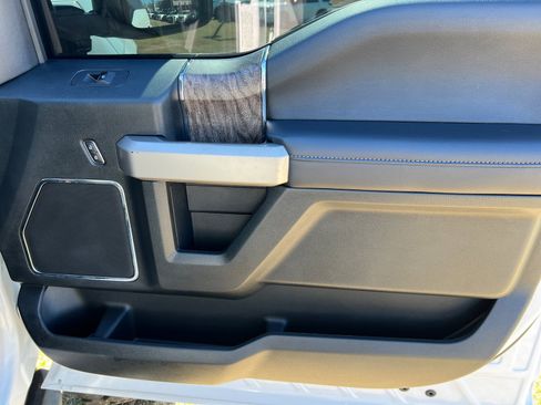 Used 2019 Ford F350 Lariat w/ Lariat Ultimate Package image 19