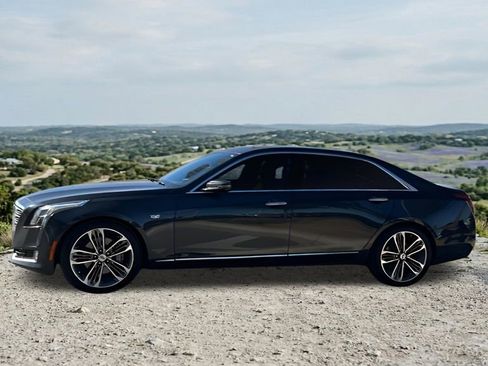 Used 2018 Cadillac CT6 Platinum image 4