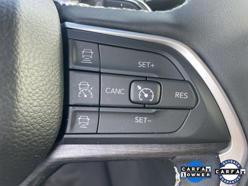 Used 2024 Jeep Grand Cherokee L Limited image 14