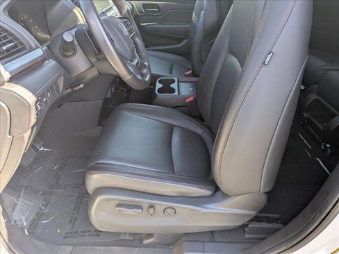 Used 2025 Honda Odyssey Sport-L image 16