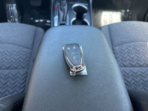 Used 2024 Chevrolet Equinox LT image 22