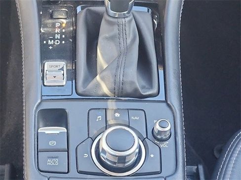 Used 2019 MAZDA CX-3 Touring image 19