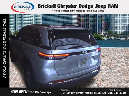 Used 2025 Jeep Grand Cherokee Limited RWD image 4