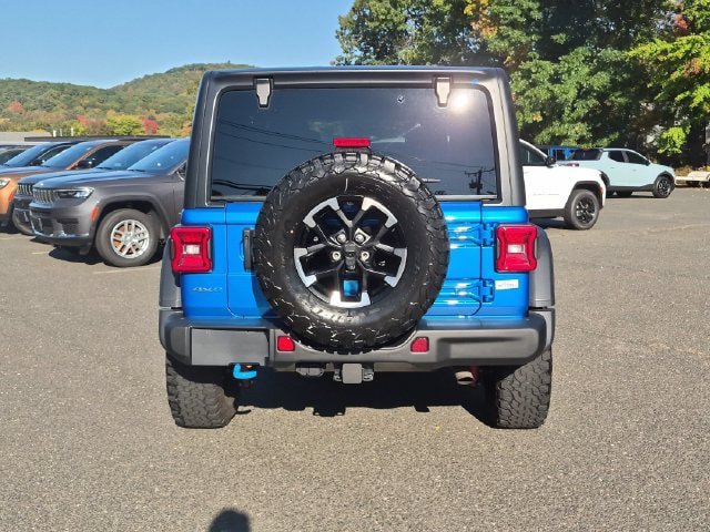 Used 2024 Jeep Wrangler Unlimited Rubicon 4xe w/ Capability Package AWD/4WD image 7