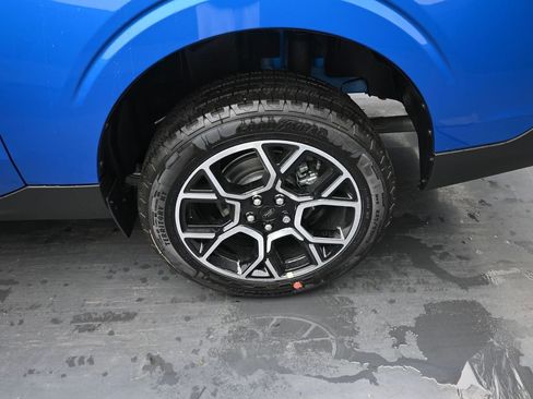 New 2025 Ford Maverick Lariat image 12