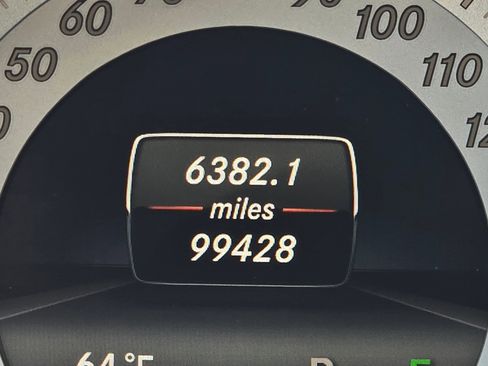 Used 2014 Mercedes-Benz GLK 350 4MATIC image 50