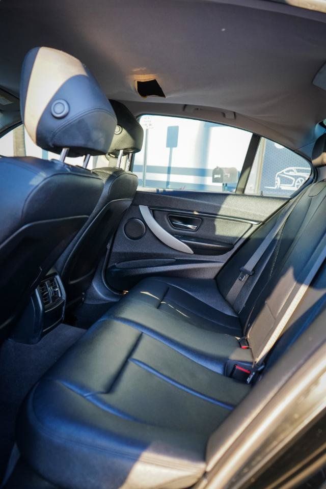 Used 2015 BMW 320i Sedan RWD image 15