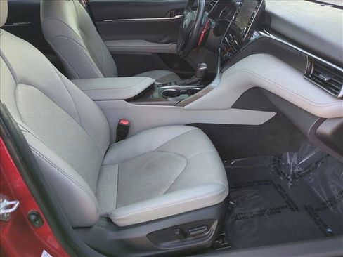Used 2022 Toyota Camry XSE image 21